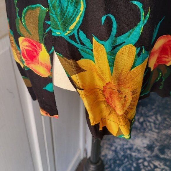 Vintage Sunflower Floral Button Down Rayon Top Size M - Picture 3 of 10
